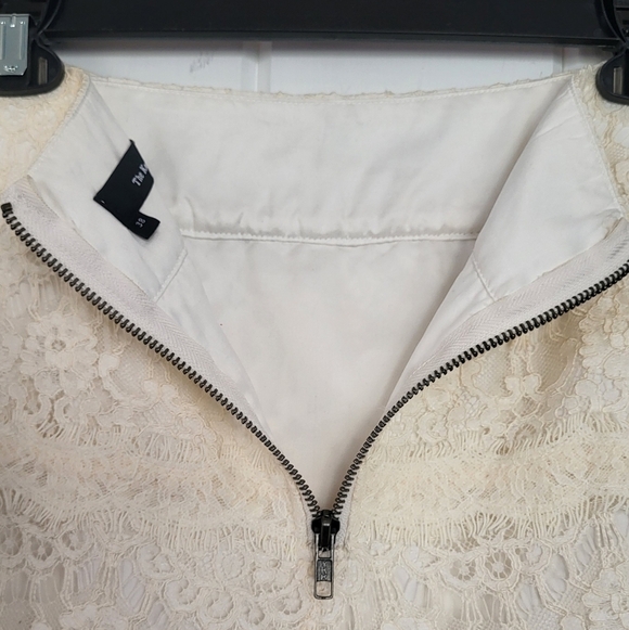 The Kooples Cream Lace Front Fold Mini Skirt Size 6 - Picture 5 of 11
